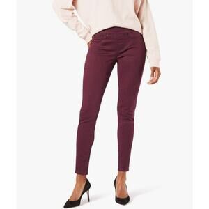 Levi's Totally Shaping Pull on Skinny Size 14 Long‎ in Eggplant